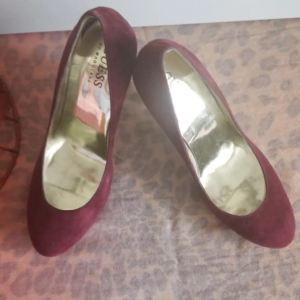 Guess by Marciano Purple Suede Pumps, sz 5 1/2,EUC